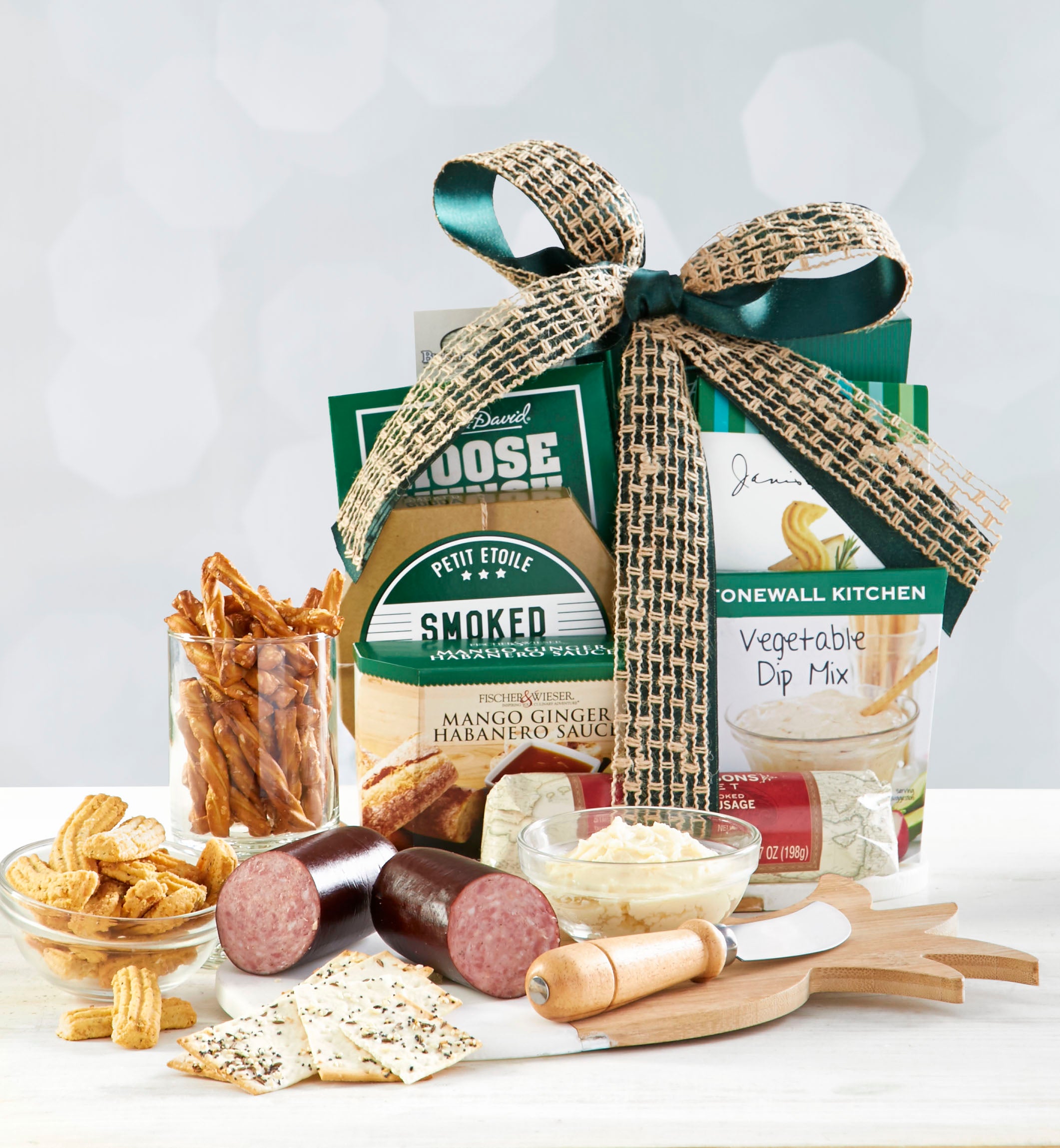 The Woodland Entertainer with Cutting Board